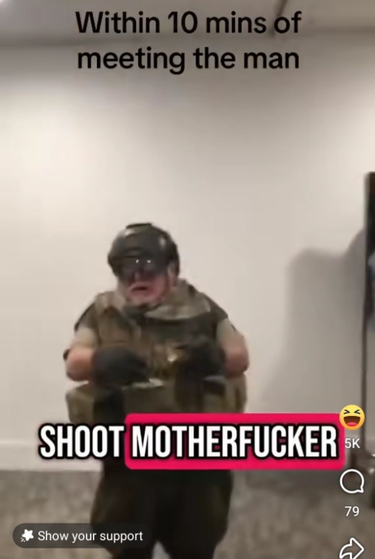 Looks like Danny Davito as Imperial Guard